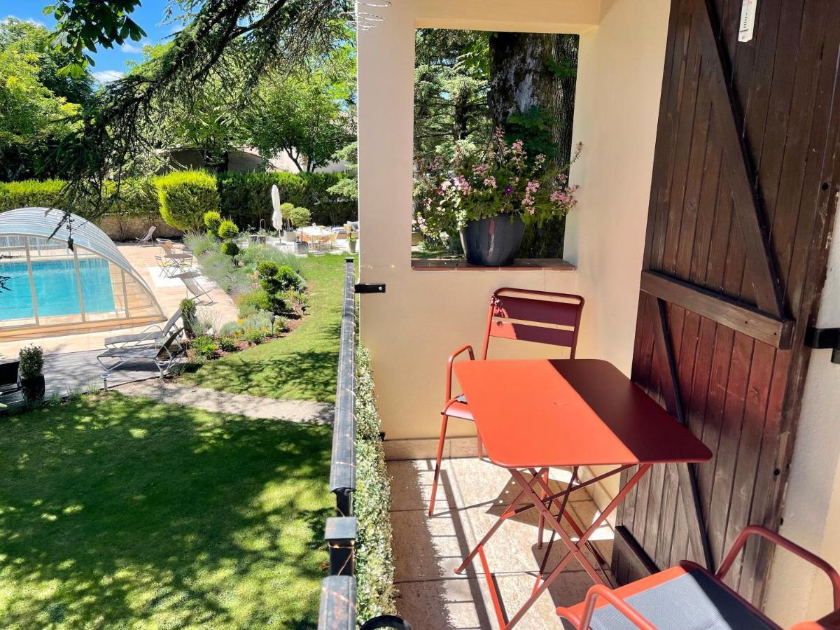 Gites Du Caylar - Chambres Et Appartments Le Caylar Eksteriør billede