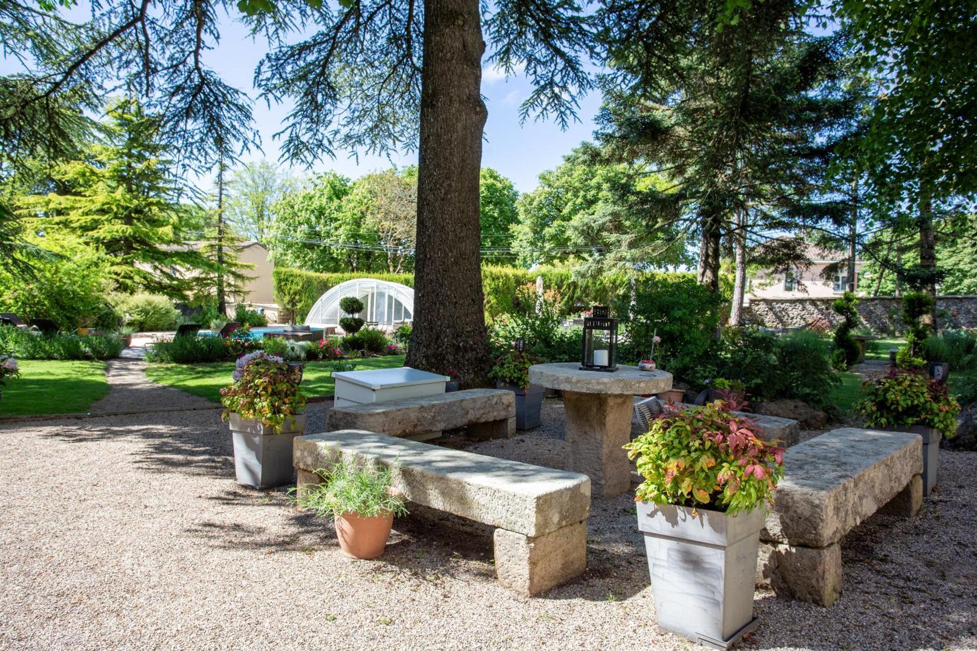 Gites Du Caylar - Chambres Et Appartments Le Caylar Eksteriør billede