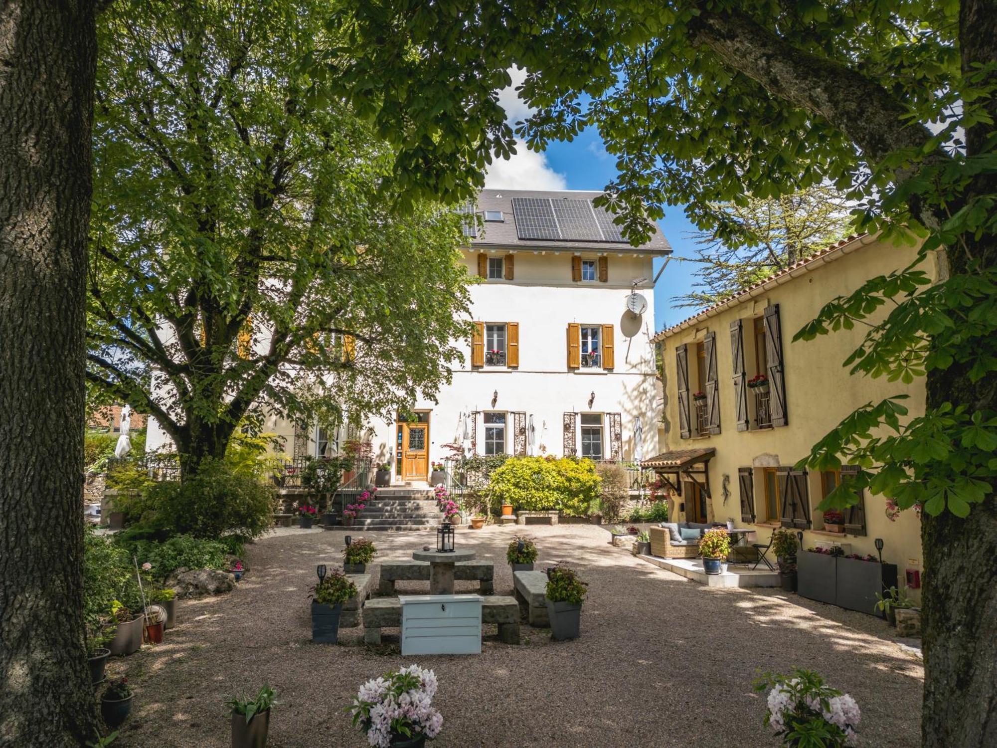 Gites Du Caylar - Chambres Et Appartments Le Caylar Eksteriør billede